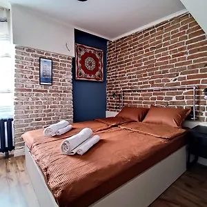 Guest house 9 Doors, Tbilisi