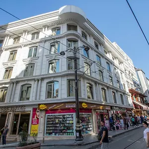 Palde & Istanbul